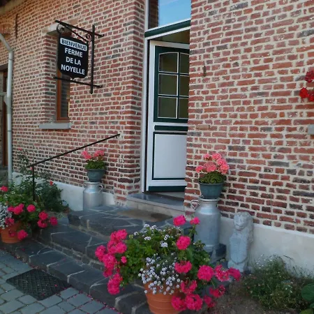 De La Noyelle à En Mélantois Hébergement de vacances *