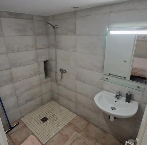 De La Noyelle à En Mélantois Hébergement de vacances *